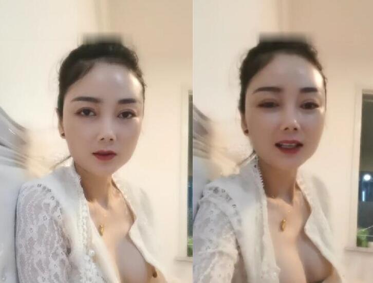 仙 气 飘 飘 小 少 妇 全 程 露 脸 深 夜 的 寂 寞 勾 搭 狼 友 撩 骚大 黑 牛 自 慰 骚 逼 特 写 揉 捏 骚 奶 子听狼 友指 挥 浪 荡 呻 吟 不 止